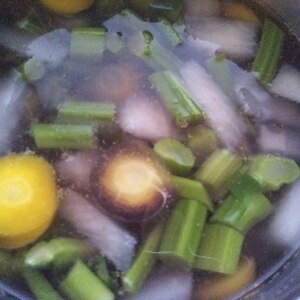 ☆たくさん野菜のコンソメスープ☆